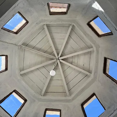 Yunan Evi Ayvalı